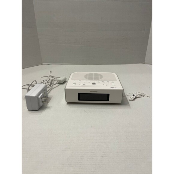 Sangean HDR-15 AM/FM Digital Tuning Clock Radio with USB Phone Charging White - Picture 3 of 9